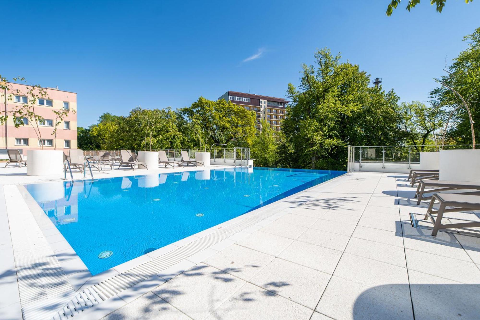 Faro Apartamenty Nadmorskie Tarasy Spa Przy Latarni I Molo Baseny, Sauny, Fitness I Parking W Cenie 코워브제크 외부 사진