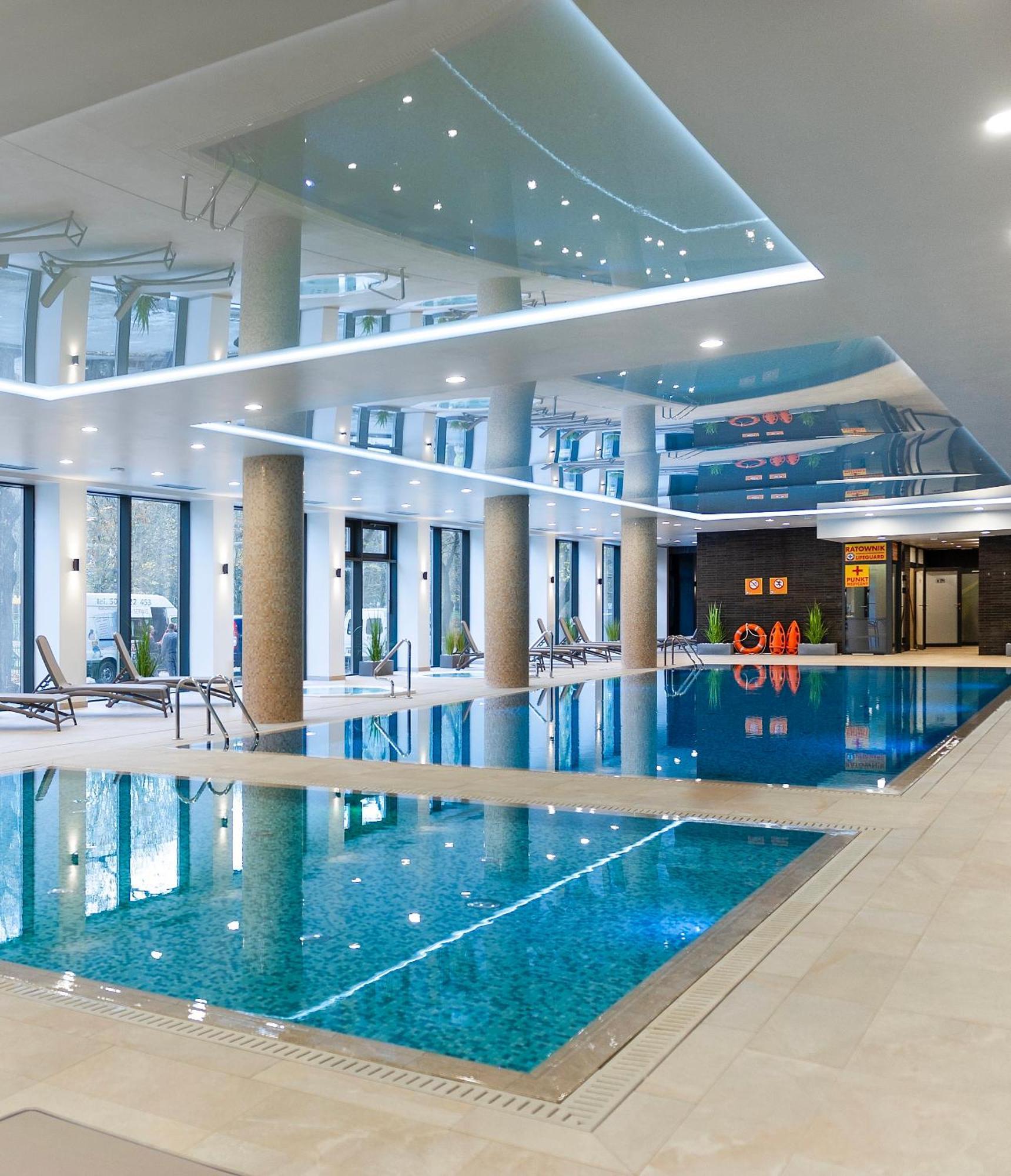 Faro Apartamenty Nadmorskie Tarasy Spa Przy Latarni I Molo Baseny, Sauny, Fitness I Parking W Cenie 코워브제크 외부 사진